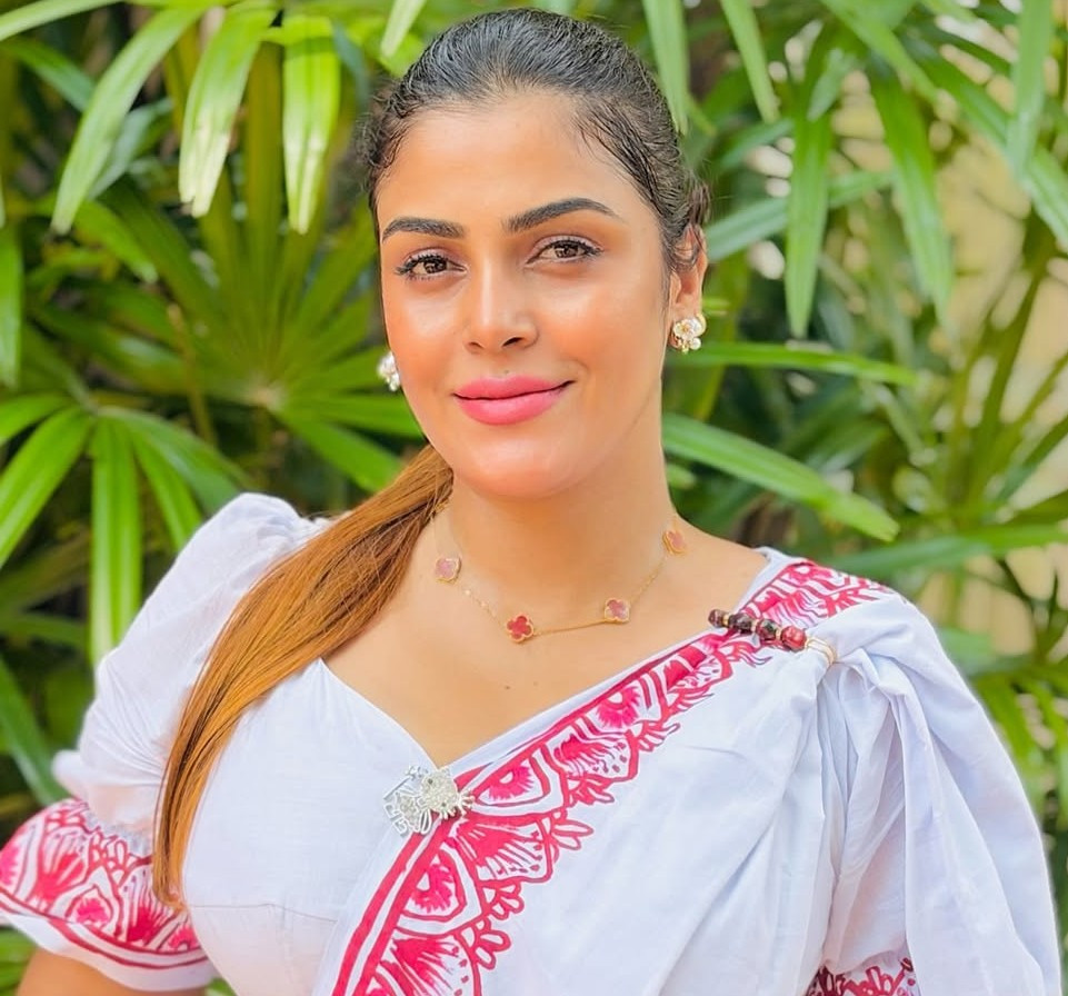 বুড়ো ভিক্ষুকের দুধ চোষা